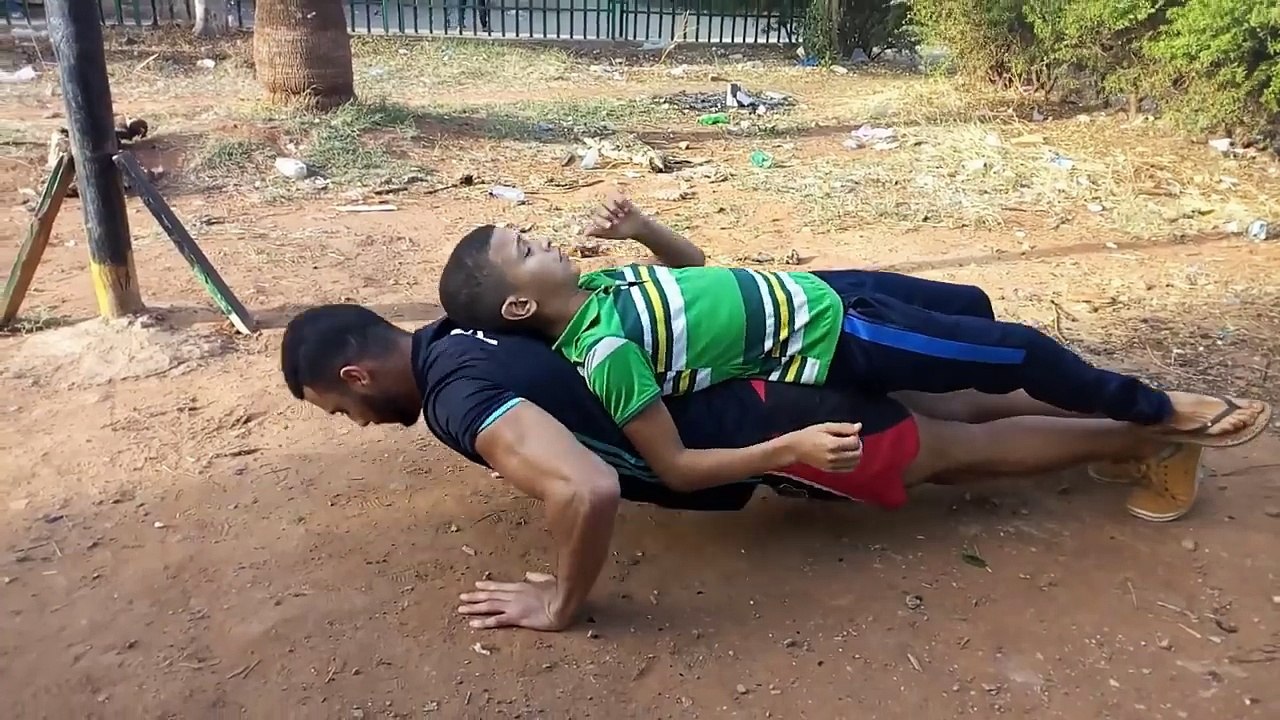 قتل أمه من أجل فتاة ...  في الأخير كانت صدمة...  (غضب الله) شاهد النهاية و الله تبكي الحجر