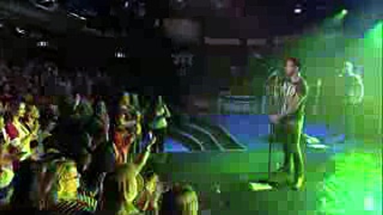 Maroon 5 - Harder To Breathe (Live on Letterman)