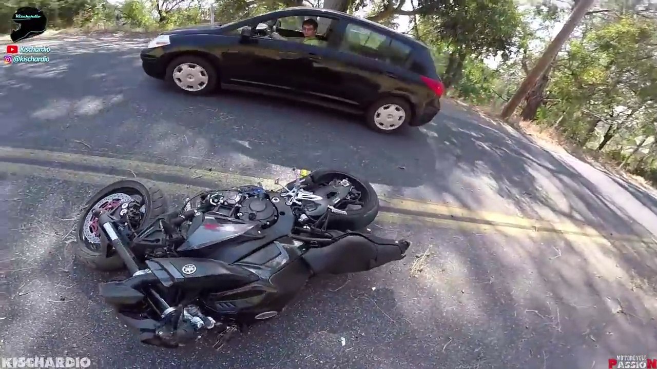 MOTORCYCLE CRASHES and MISHAPS - ROAD RAGE & BAD DRIVERS - MOTO Fails 2018 [Ep #48]