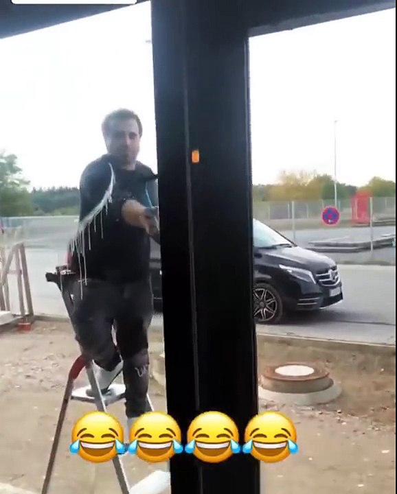 Versuch nicht zu lachen 