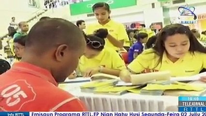  Iha entrevista ida ho RTTL, Sr. Abrao de Vasconcelos hateten: “Iha rede Telemor, ne’e la’ós de’it atu fasilita transferénsia maibé mós pagamentu no bele mós r