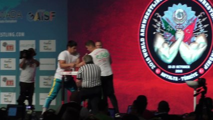 Dünya Bilek Güreşi Şampiyonası'nda büyük başarı