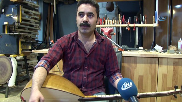 Saz ustası Kemal Topal'dan bağlama yapımının püf noktaları
