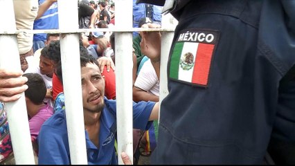 Migrant caravan stopped on Mexico-Guatemala border