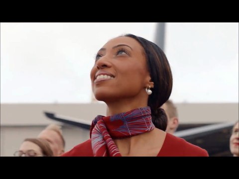Brussels Airlines recreated a commercial from 2002 using the same actors to celebrate their 15 year anniversary!