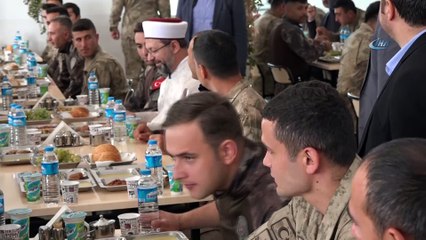 Diyanet İşleri Başkanı Erbaş: 'Biz bir ve beraber oldukça ihanetlerin sonu gelecektir'