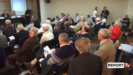 Report Tv - Simpozium në Vlorë, Peza: Nermin Vlora vërtetoi se gjuha jonë rrjedh nga gjuha ilire