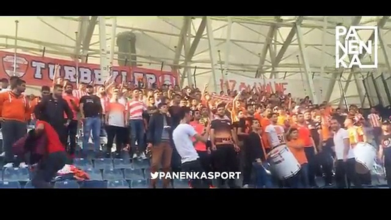 Adanaspor taraftarı, Osmanlı Stadı'nda andımızı okudu: Ne mutlu Türk'üm diyene