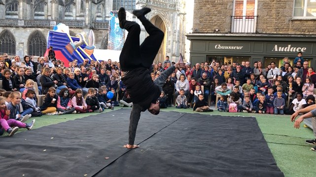 L’Association mouvement hip-hop à Alençon s’amuse.