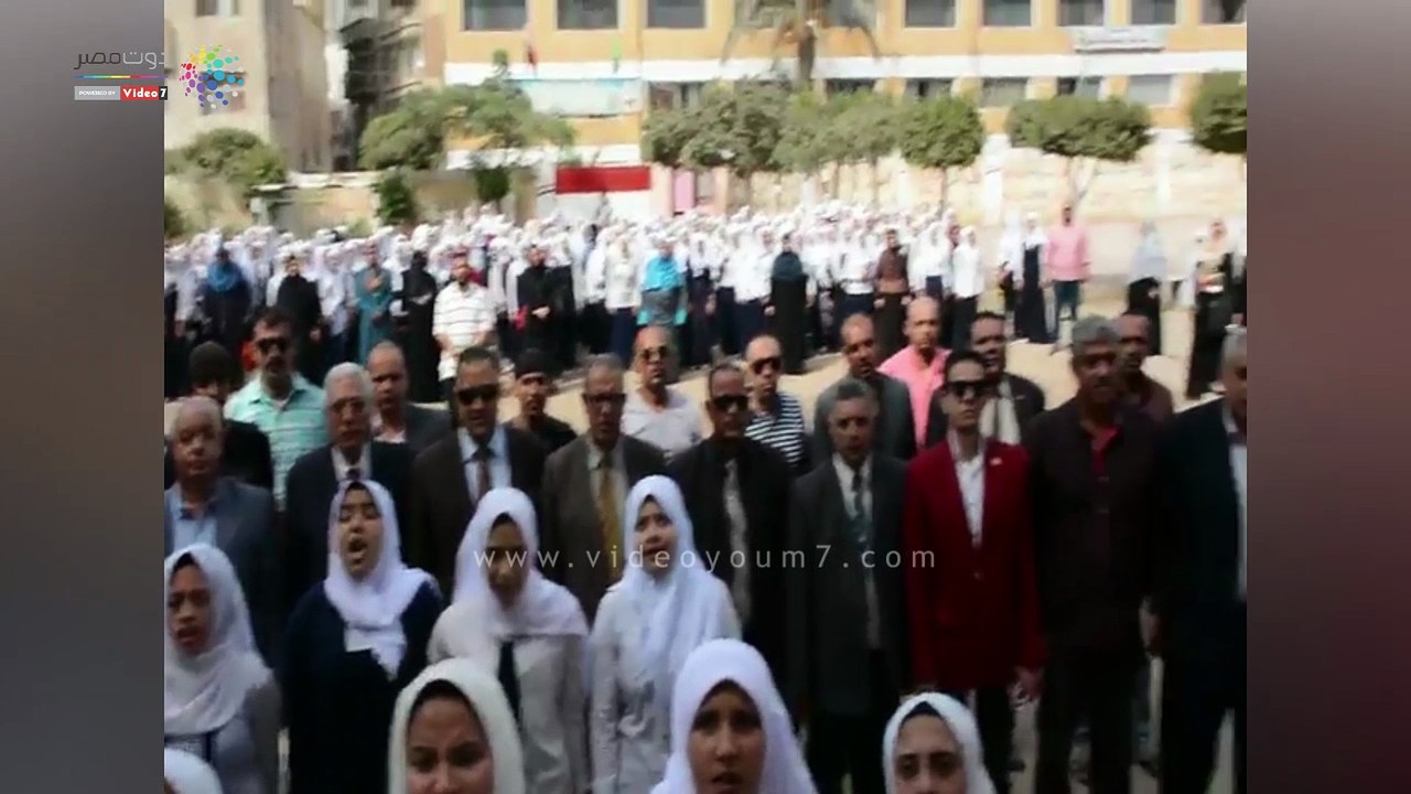 محافظ يأمر بفتح قسم للتجميل بمدرسة بنات "السوق محتاج"