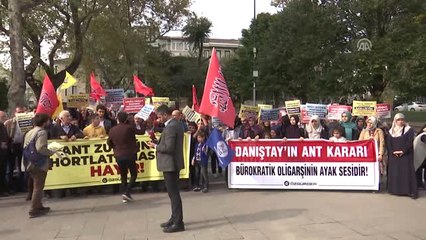 Özgür-Der Üyeleri, Danıştay'ın "Öğrenci Andı" Kararını Protesto Etti