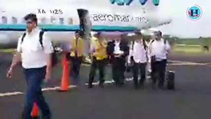 AMLO llega a Oaxaca y lo recibe el gobernador Alejandro Murat