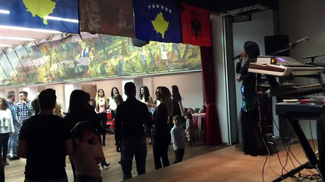 Shemsie Gashi Live Kur i m'busha 20 vjet