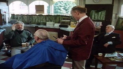 Minder  S08  E09  The Greatest Show In Willesden