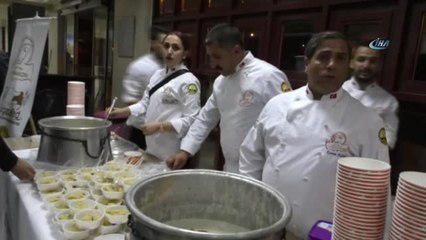 Omar Türk Müziği Hakkari'de Konser Verdi