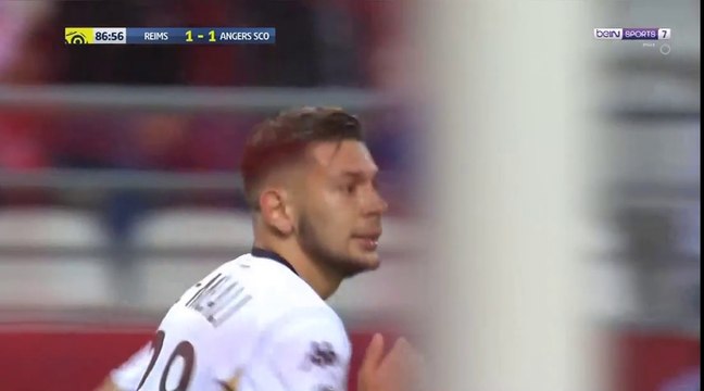 La frappe d'El Mellali qui frôle le poteau vs Reims