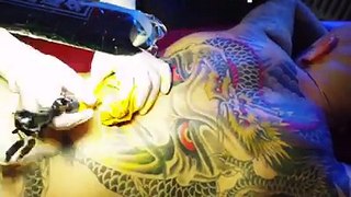 Increíble vídeo timelapse de un tatuaje estilo japonésCréditos: Canal de youtube Knowledge