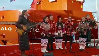 Lørdag den 22. oktober 2016 blev Royal Arctic Lines nye bygdeskib, Ivalo Arctica, døbt i Aasiaat, med forstander på børnehjemmet i Uummannaq Ann Andreassen som