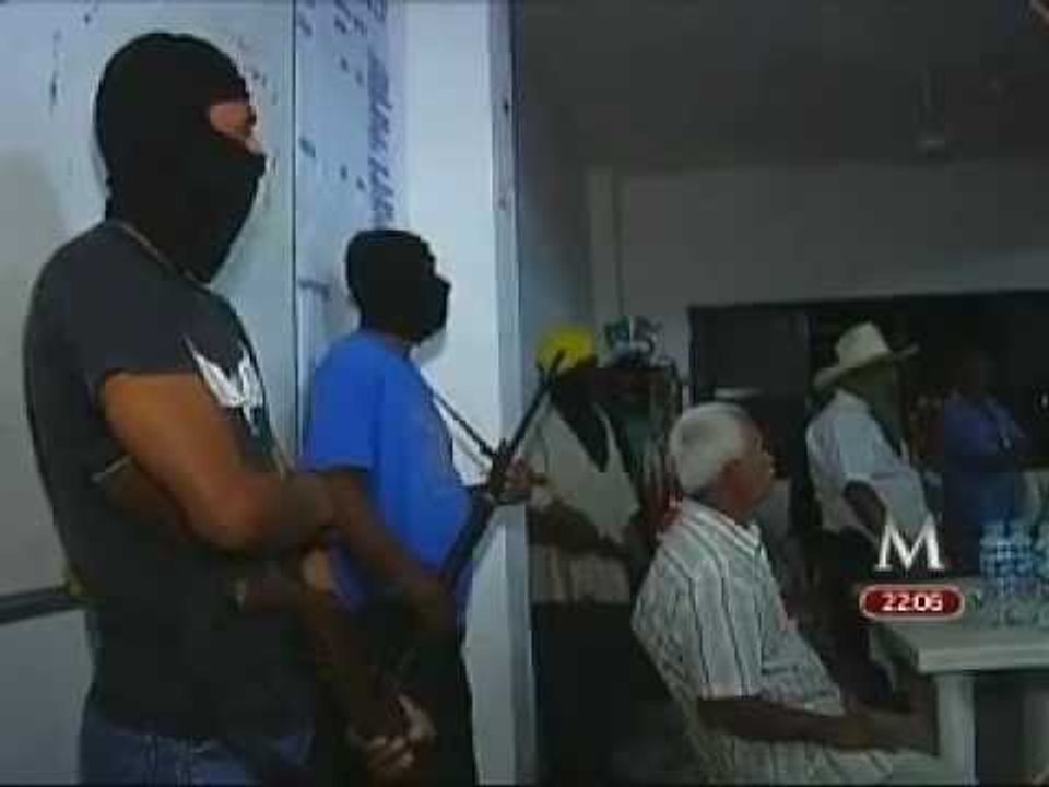 Una minoría nos está chupando la sangre: policía comunitaria de Guerrero