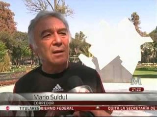 Embodegan la estatua de Heydar Aliyev