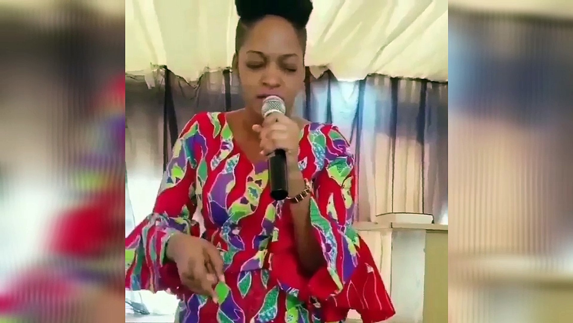 The new olori of Ooni of Ife, Yeyeluwa Silekunola, preaching and conducting deliverance