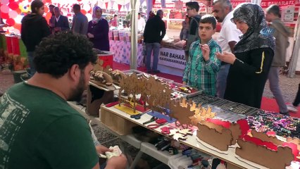 Ekmeğini pirinç üzerine kazıdığı isimlerden kazanıyor