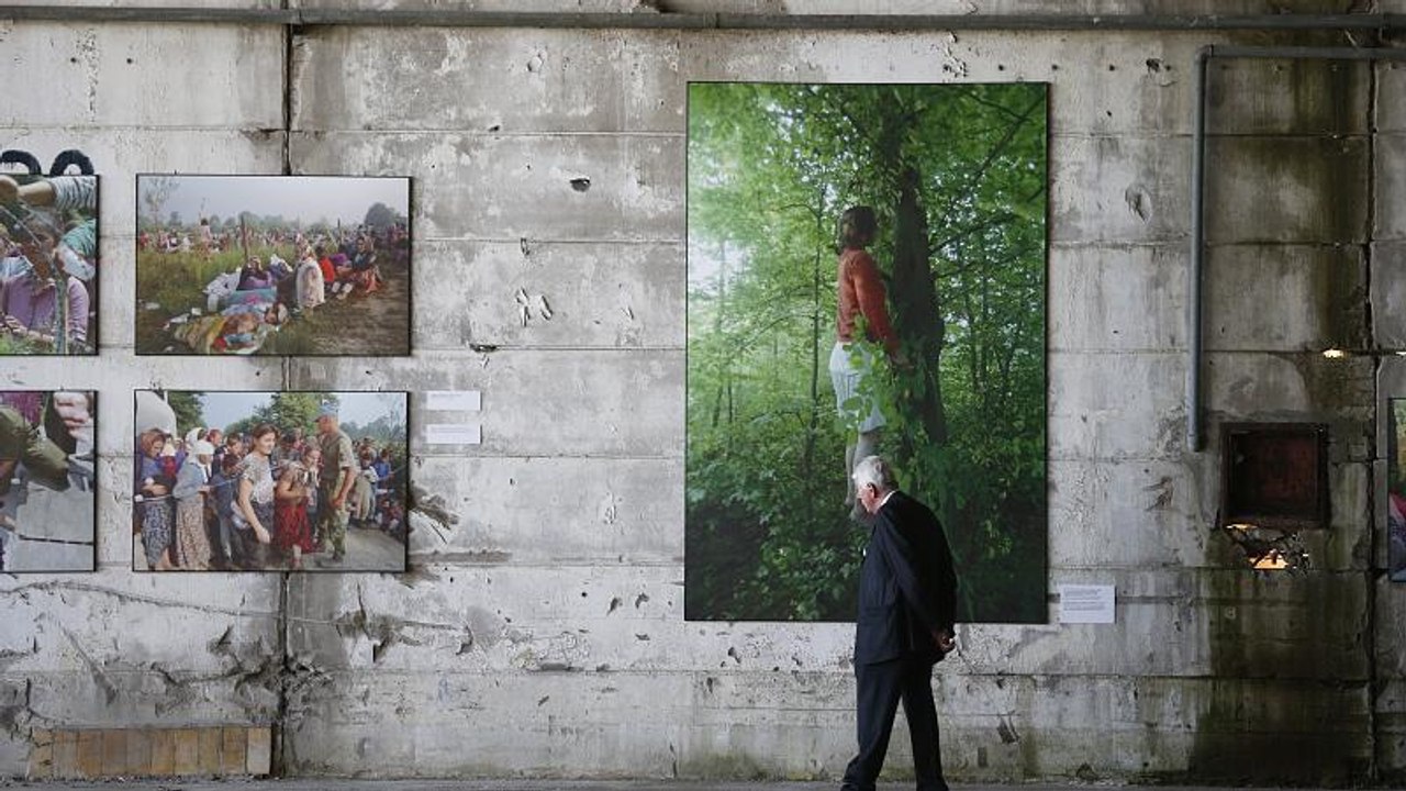 وفاة رئيس وزراء هولندا السابق فيم كوك عن ثمانين عاماً