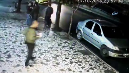 - Fatih'te Iraklı turistleri soyan zanlılar kamerada