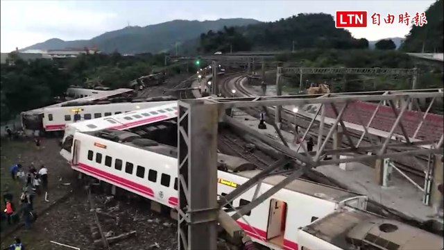 普悠瑪列車在宜蘭出軌 有旅客受傷、雙線不通
