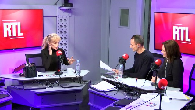 Arielle Dombasle : Salvador Dali a voulu peindre mes fesses !