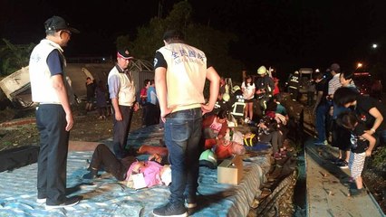 17 morts dans un accident de train à Taïwan