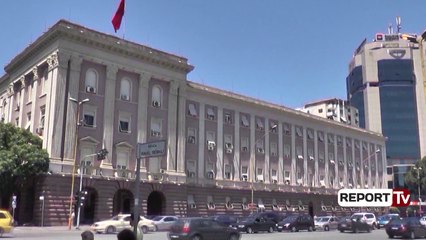 Report TV - Rezervat e shtetit/ Ja si ‘zhduken’ makinat, skafet dhe motorat e konfiskuar