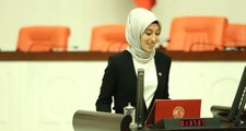 AK Parti'nin Genç Milletvekili Rümeysa Kadak, Kaç Yaşında Emekli Olacağını Duyurdu