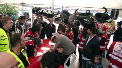 Motor tutkunları farkındalık için kan bağışında bulundu