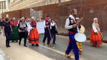 Madrid'de Bin 500 Koyunla Ortaçağ Geleneği Canlandırıldı