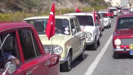 Muğla Klasik Otomobillerle 3 Bin Yıllık Antik Kente Tarihi Yolculuk