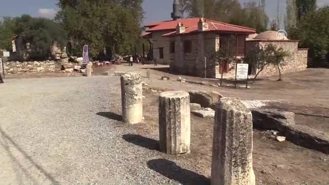 Engelli Öğrenciler Klasik Otomobillerle Antik Kenti Gezdi