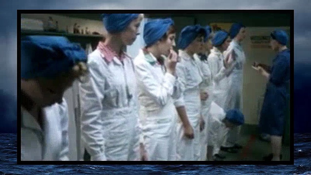 Bomb Girls S01E02