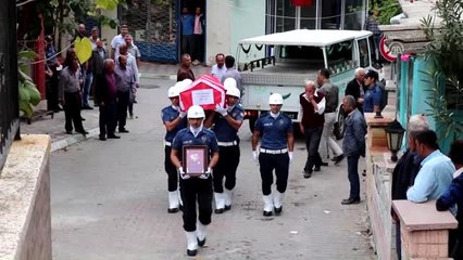 Aydın'da Denizde Boğulan Polis Memuru Son Yolculuğuna Uğurlandı