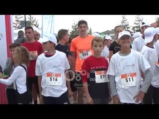 Ora News - Sport dhe turizëm, zhvillohet në Voskopojë maratona e parë në mal