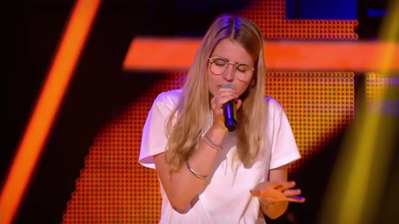 Jeanie Celina Schultheiß: 'Never Gonna Give You Up' | Blind Audition | The Voice of Germany 2018