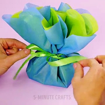 Wrap It Up! 9 creative ideas for gift wrapping. bit.ly/2QrBIgU