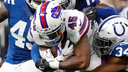 Murphy zips past Colts defenders for 30-yard gain