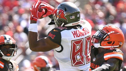 O.J. Howard leaps through the roof for 24-yard grab