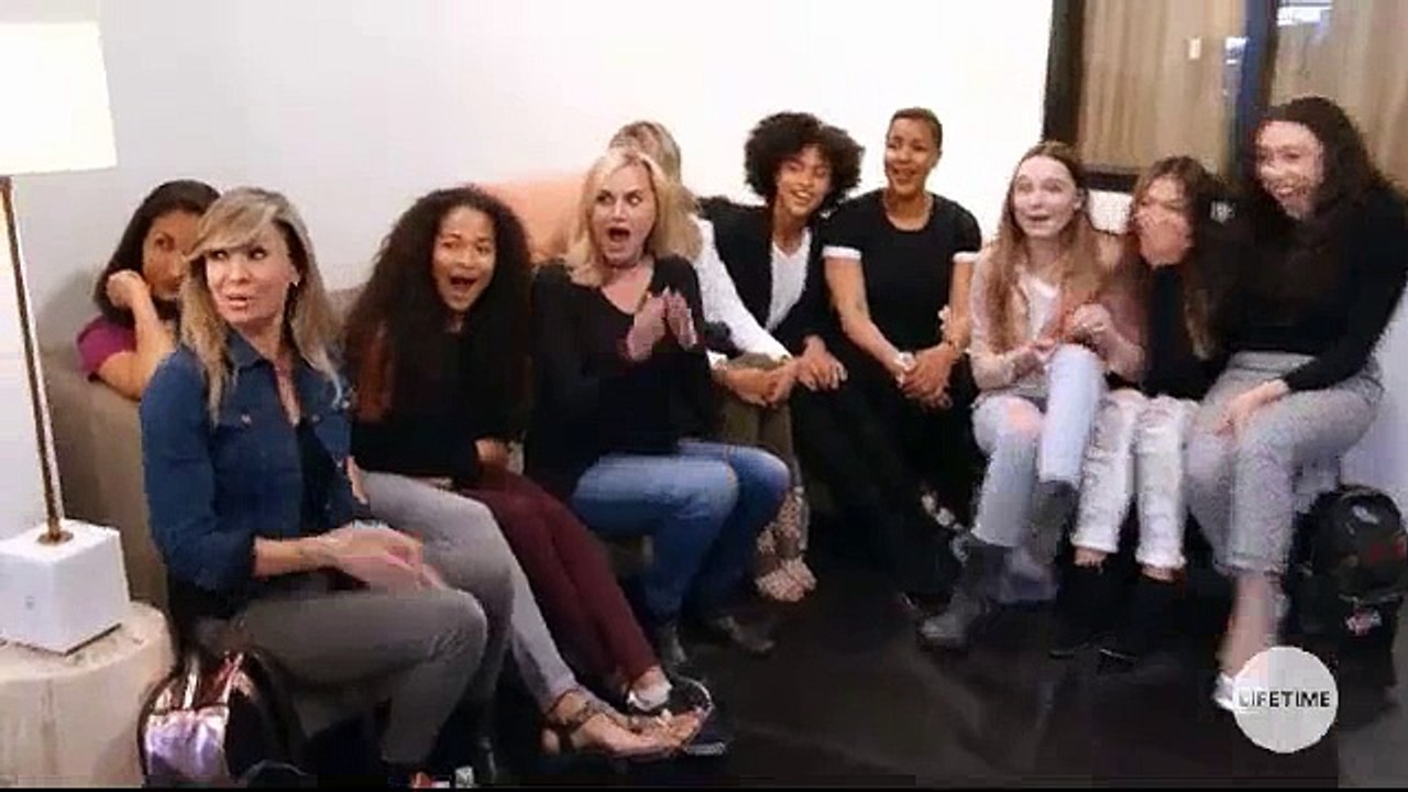 Making A Model With Yolanda Hadid S01 E04