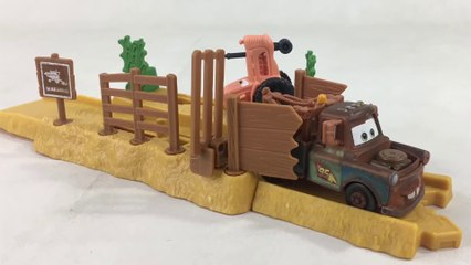 Disney Pixar Cars Tractor Tippin Race and Play Launcher Story Set || Keith's Toy Box