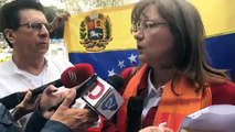 [#ENVIVO] Transmitimos desde los exteriores de la Embajada de Venezuela en Quito. Ciudadanos de ese país se preparan para regresar a su país con el ‘Plan de Ret