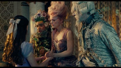 Mackenzie Foy Has A Major Task In 'The Nutcracker and the Four Realms'