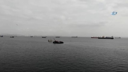 Zeytinburnu'nda Batan Geminin Sökülerek Parçalanması Drone ile Görüntülendi