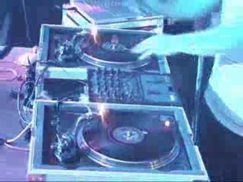 DISCOTHEQUE L'UNIVERS A TALANGE 57 - DJ MAZE